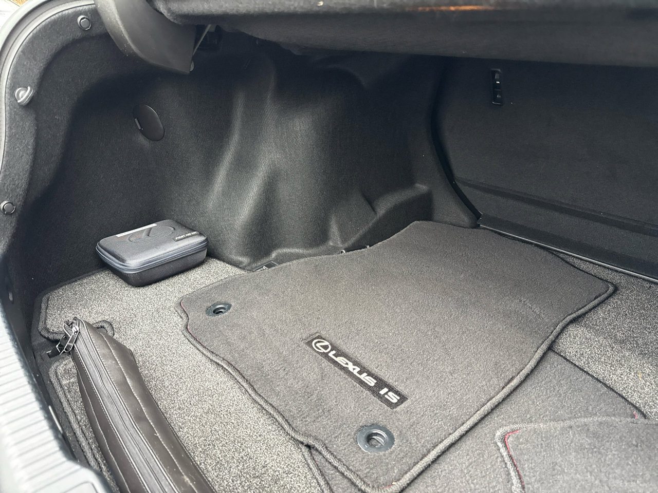 Used 2024 Lexus IS 350 F Sport image 19