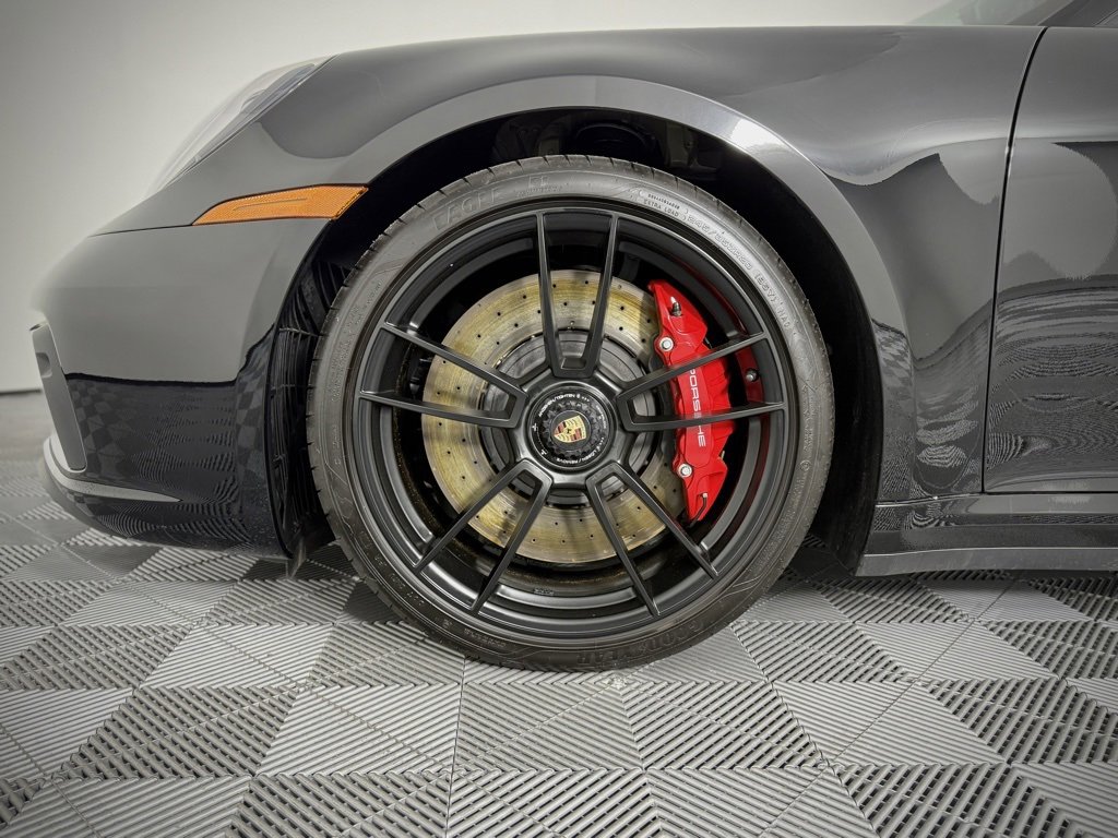 Used 2023 Porsche 911 Targa 4 GTS image 13