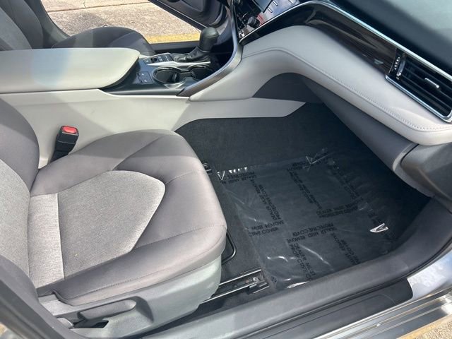Used 2018 Toyota Camry LE FWD image 23