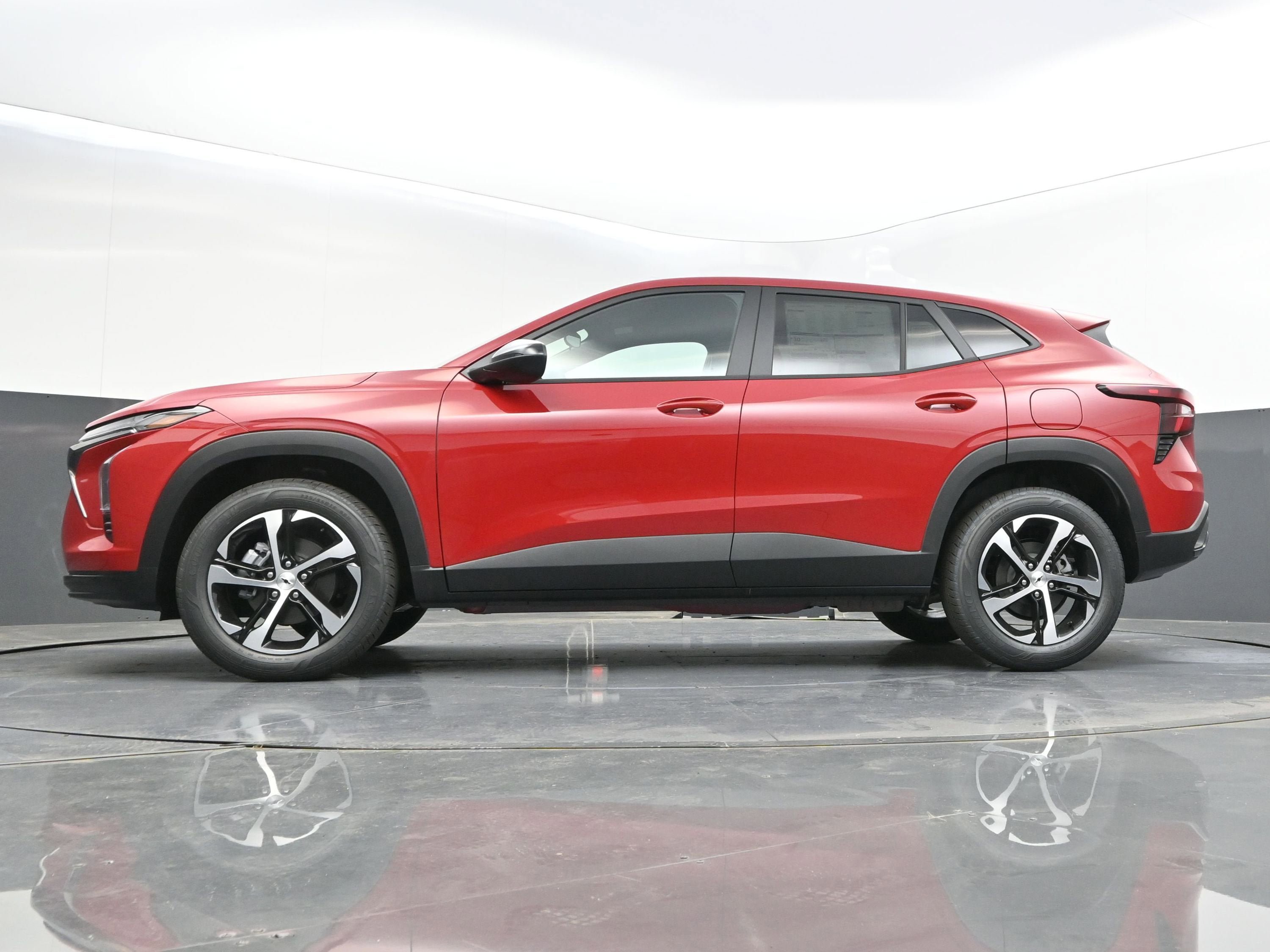 New 2026 Chevrolet Trax RS w/ Driver Confidence Package FWD image 38