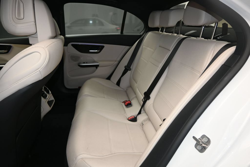 Used 2025 Mercedes-Benz C 300 Sedan image 16