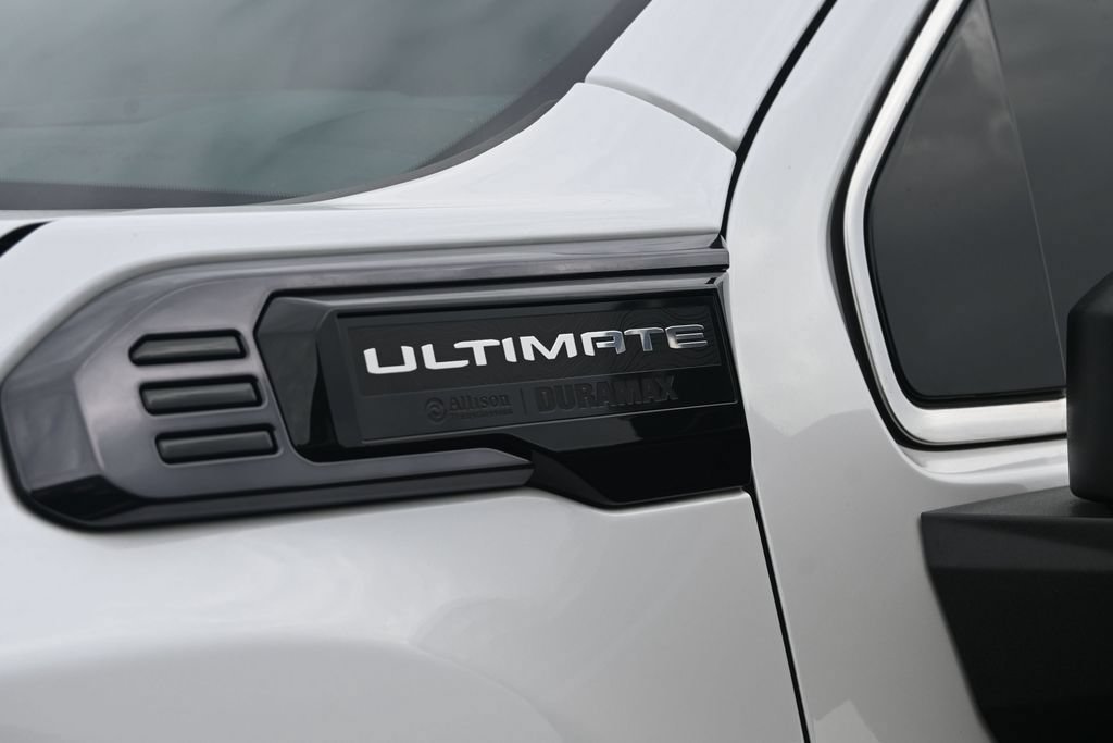 Used 2024 GMC Sierra 3500 Denali Ultimate AWD/4WD image 16