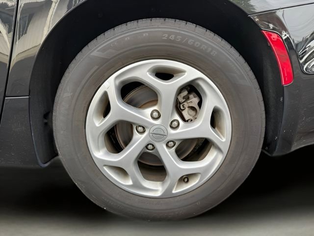 Used 2023 Chrysler Pacifica Limited FWD image 41