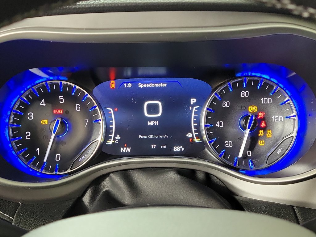 New 2027 Chrysler Pacifica Select FWD image 15