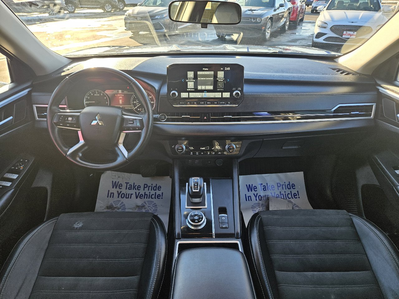 Used 2024 Mitsubishi Outlander AWD image 11