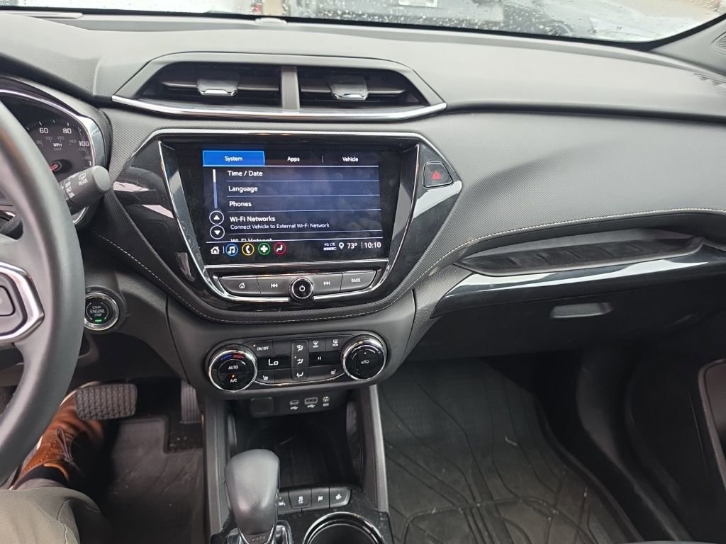 Used 2023 Chevrolet TrailBlazer ACTIV w/ Sun and Liftgate Package FWD image 9