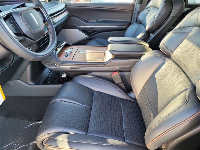 New 2025 Lincoln Navigator Black Label image 11