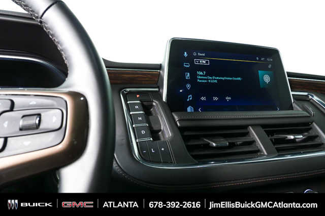 Used 2023 Chevrolet Suburban High Country image 13