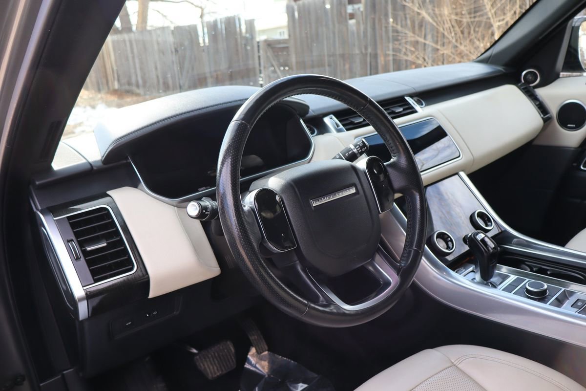 Used 2018 Land Rover Range Rover Sport HSE image 15