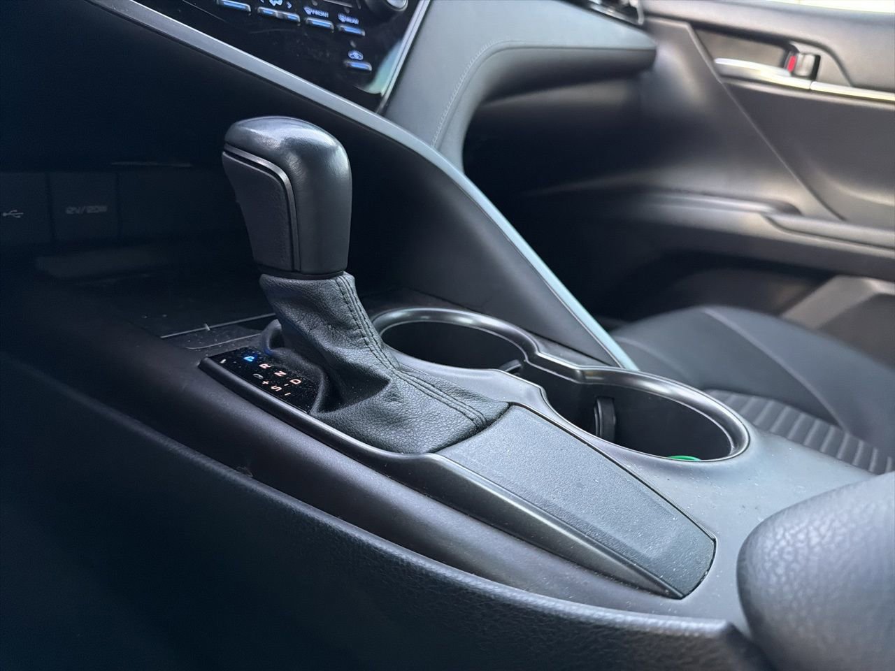 Used 2021 Toyota Camry SE image 12