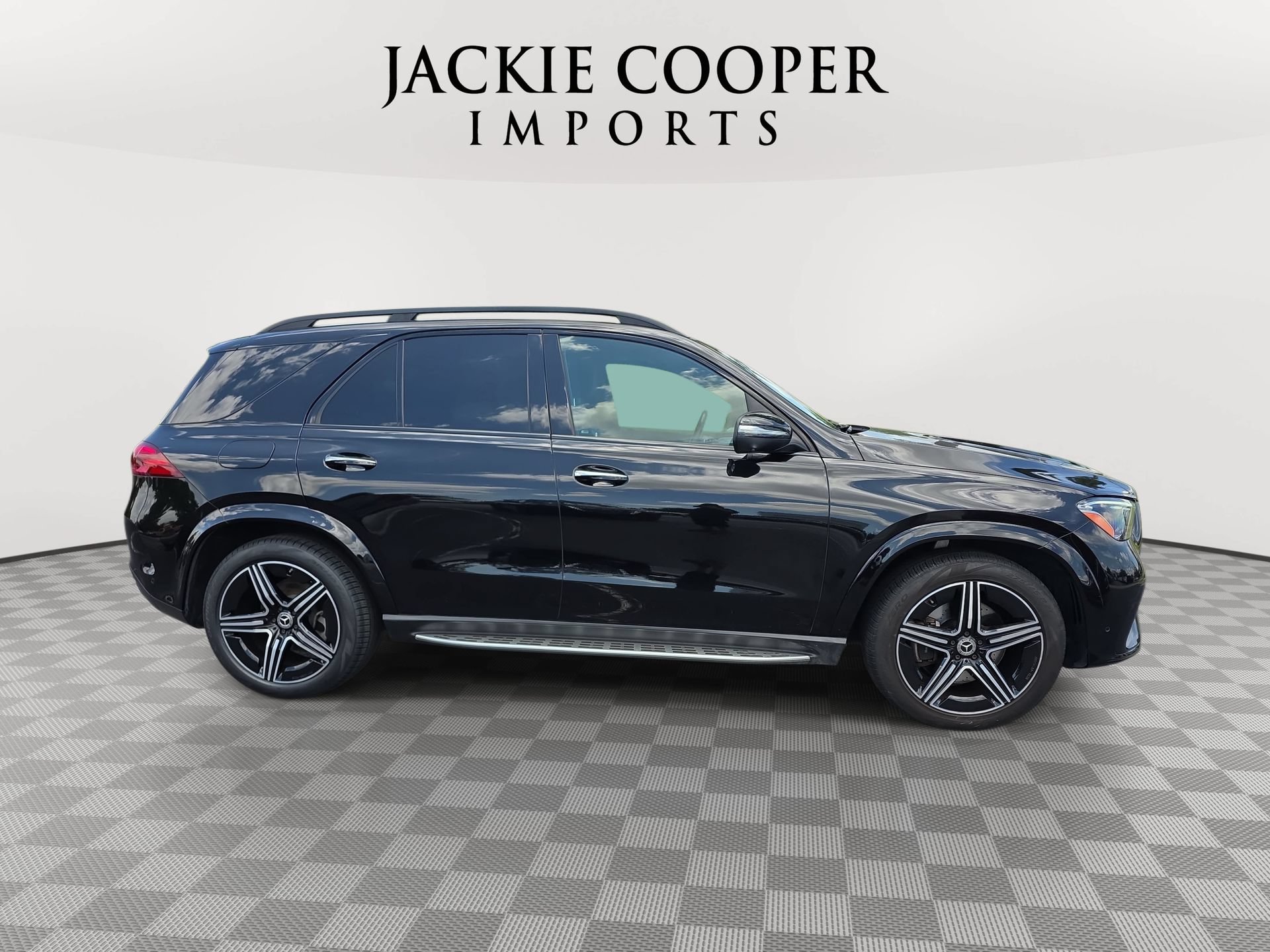 Used 2024 Mercedes-Benz GLE 450 4MATIC image 4