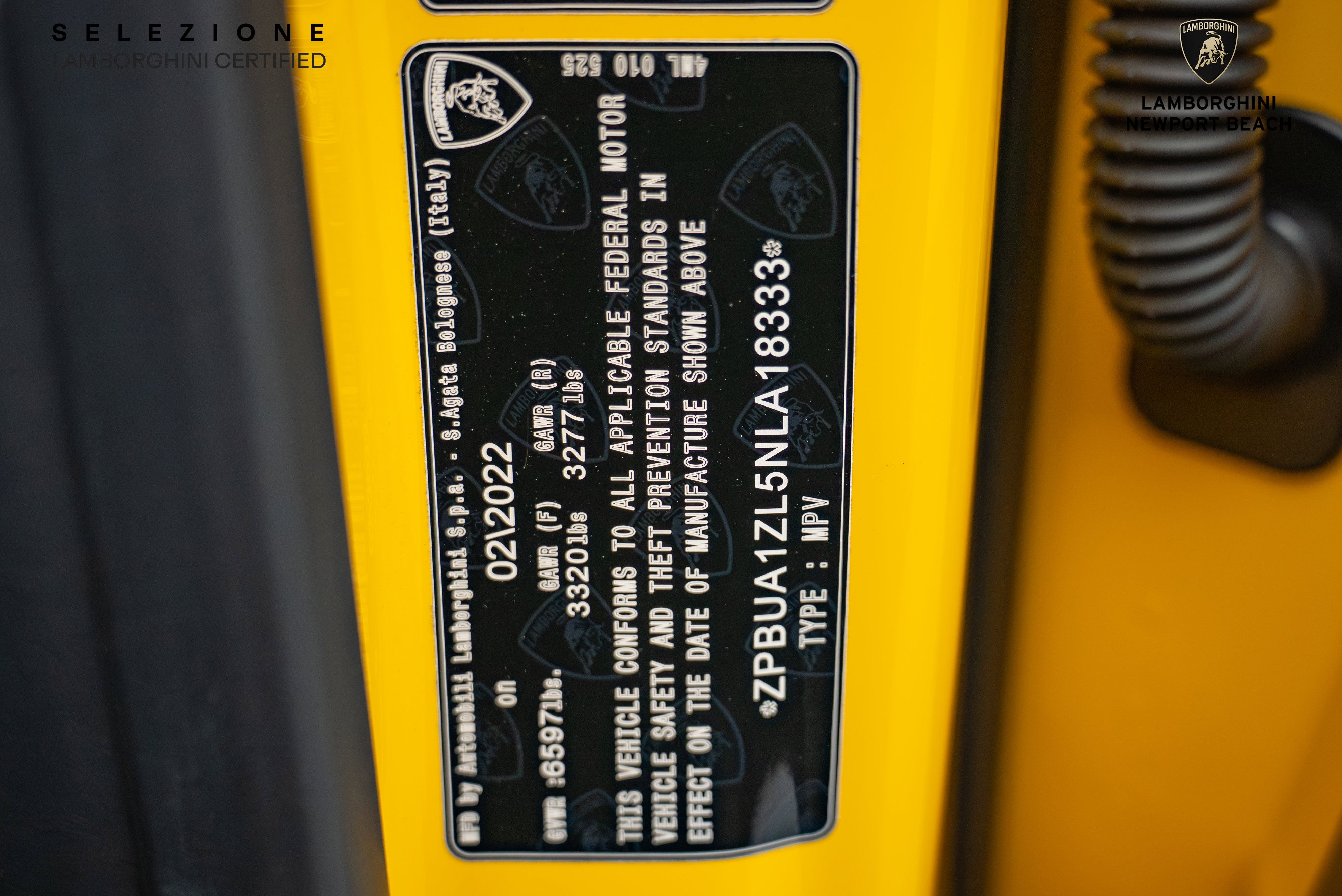 Used 2022 Lamborghini Urus image 37