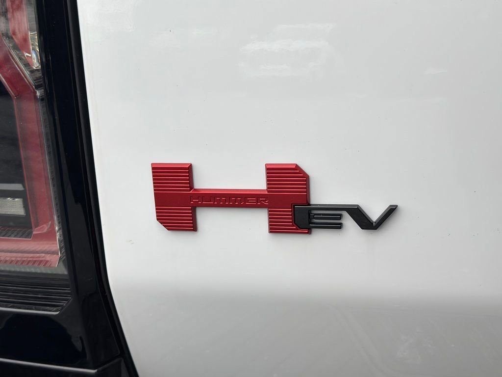 New 2026 GMC Hummer EV SUV w/ LPO, Sport Package AWD/4WD image 34