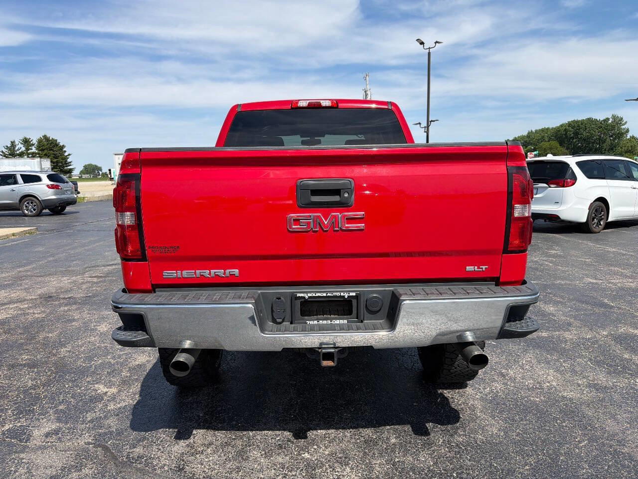Used 2015 GMC Sierra 1500 SLT w/ SLT Crew Cab Value Package AWD/4WD image 7
