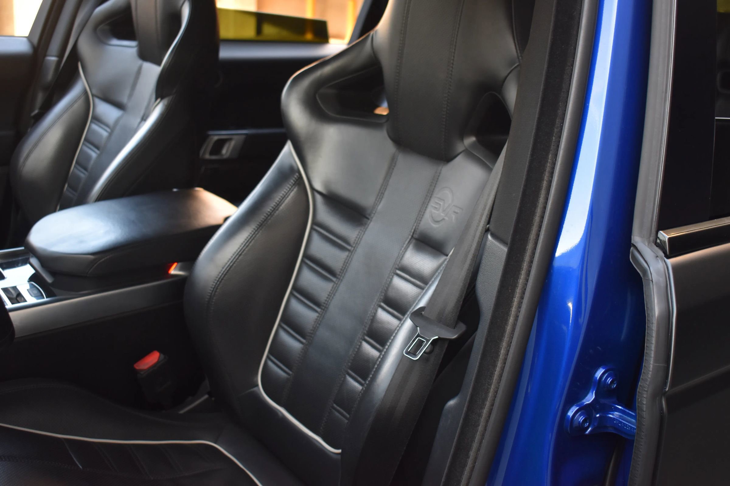 Used 2017 Land Rover Range Rover Sport SVR image 22