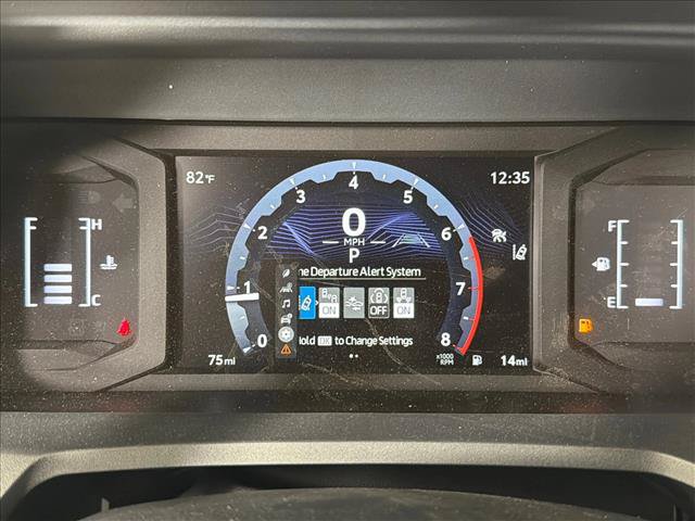 Used 2025 Toyota 4Runner SR5 AWD/4WD image 26