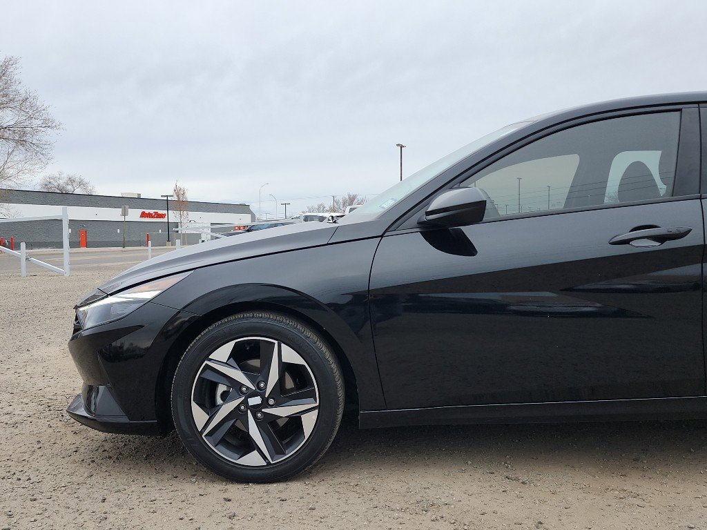 Used 2023 Hyundai Elantra SEL w/ Convenience Package image 10