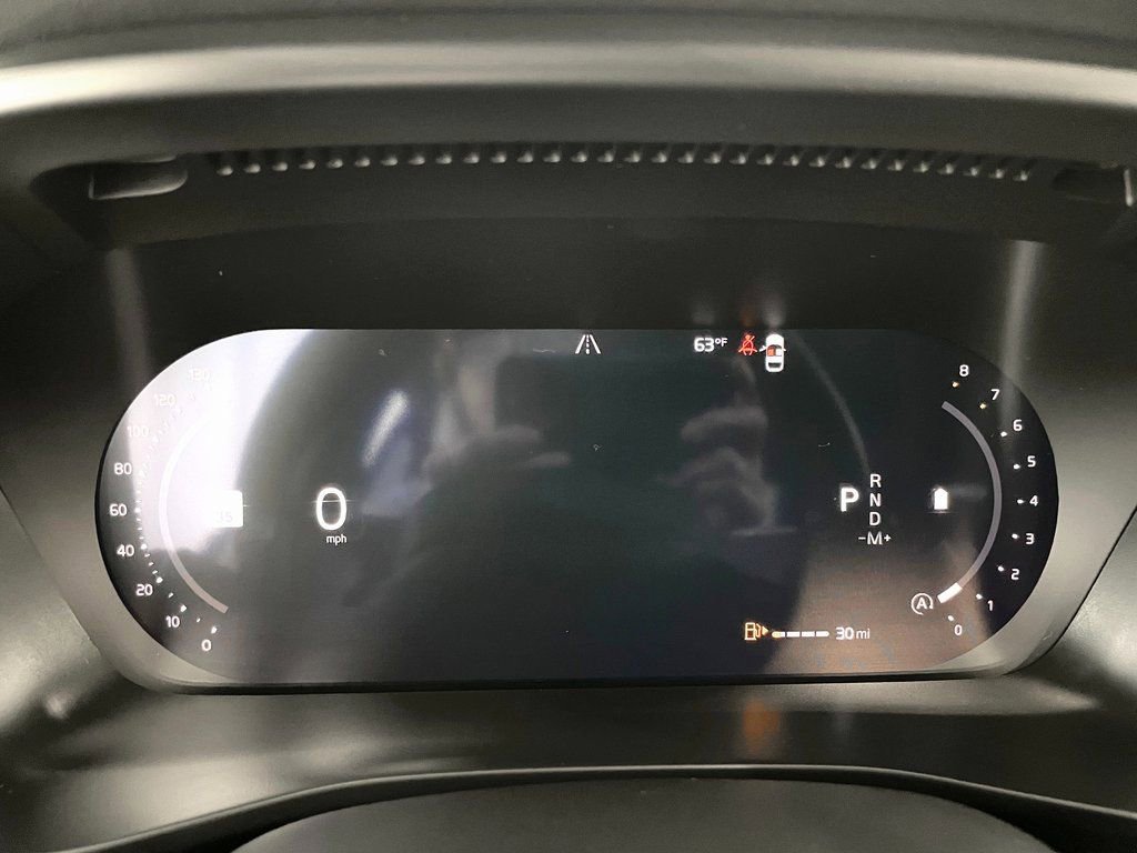 Used 2026 Volvo XC40 B5 Plus w/ Protection Package Premier image 32