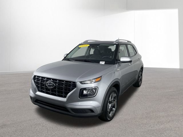 Used 2025 Hyundai Venue SEL image 42