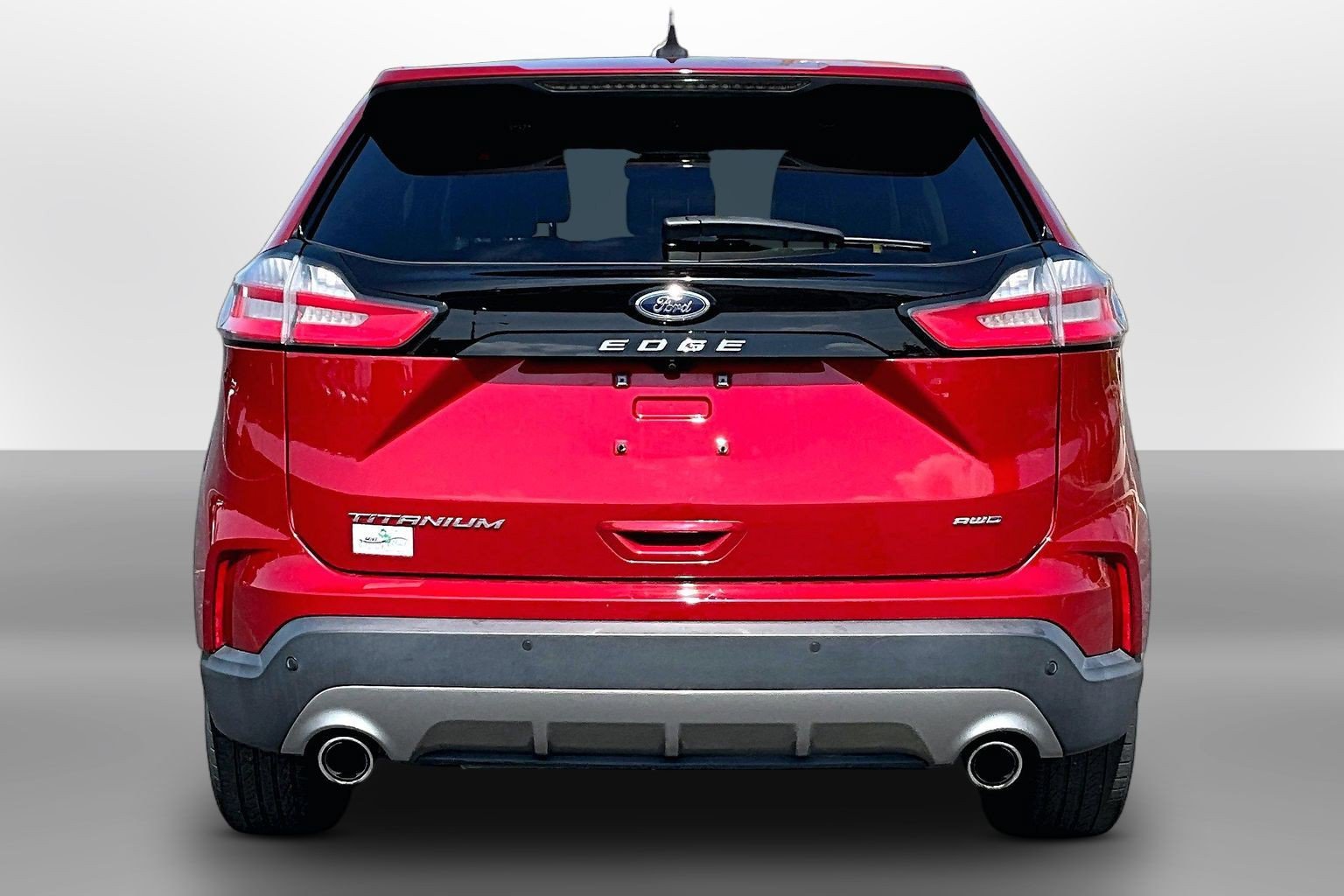 Used 2021 Ford Edge Titanium w/ Cargo Accessory Package AWD/4WD image 4