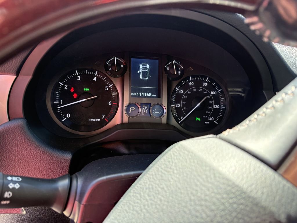 Used 2019 Lexus GX 460 Premium image 4