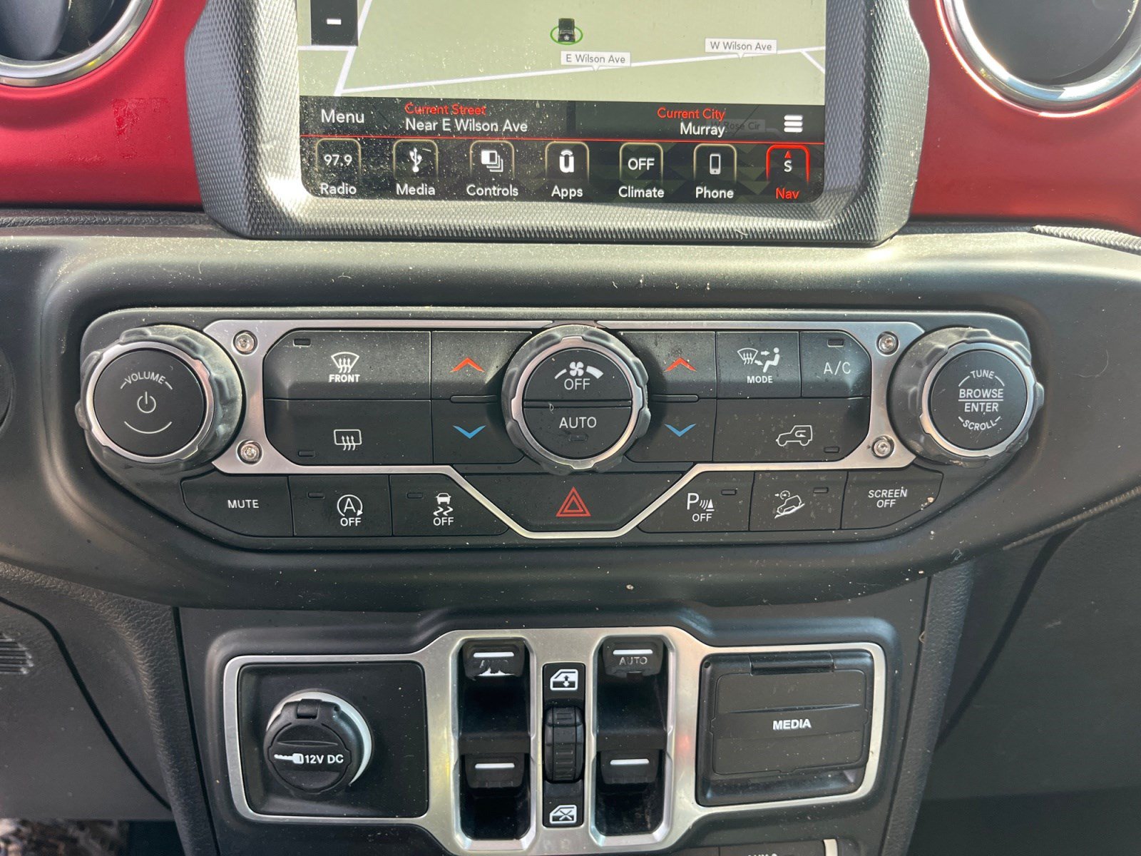 Used 2018 Jeep Wrangler Unlimited Rubicon AWD/4WD image 22