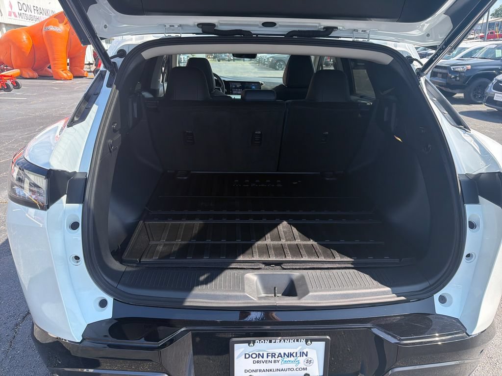 Used 2025 Nissan Murano Platinum w/ Cargo Package AWD/4WD image 9