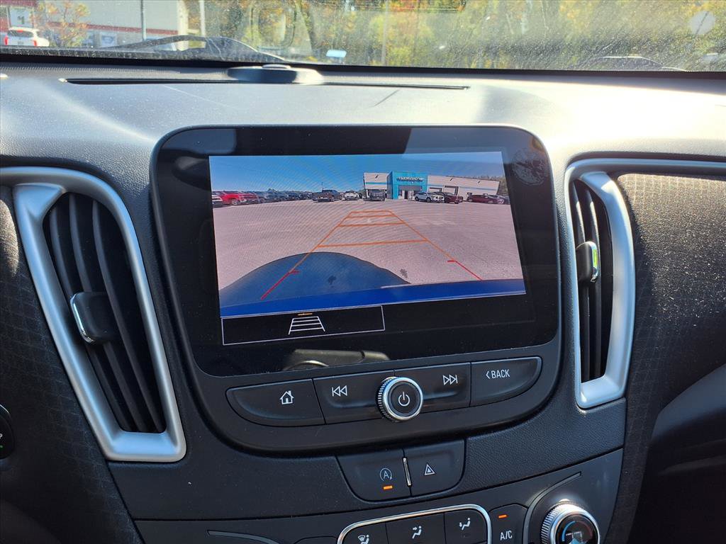 Used 2023 Chevrolet Malibu LT image 21