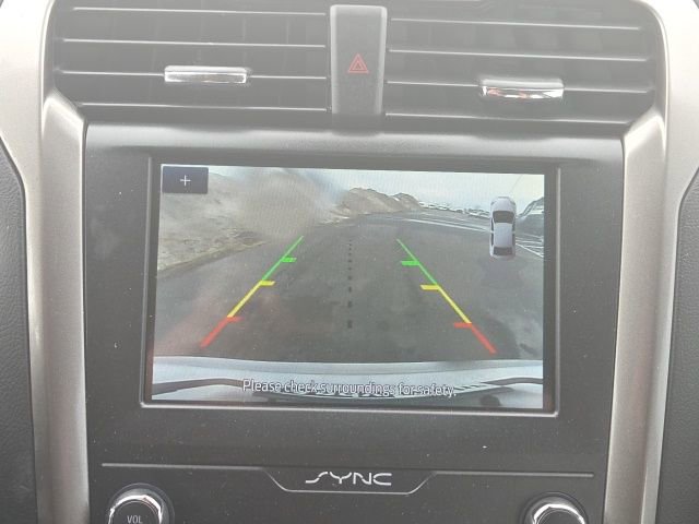 Used 2019 Ford Fusion SE image 27