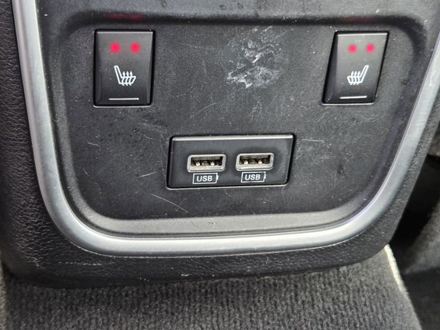 Used 2021 Dodge Charger SXT w/ Leather Interior Group image 9