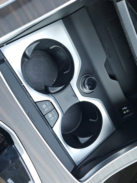 Used 2024 BMW X7 xDrive40i w/ Executive Package image 44