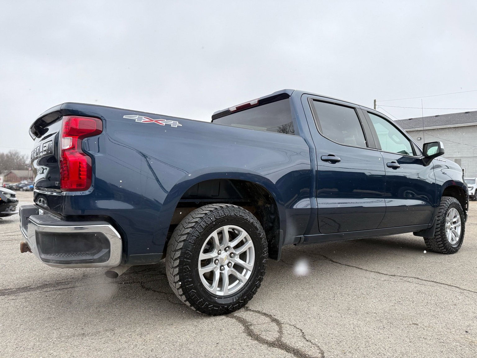 Used 2020 Chevrolet Silverado 1500 LT image 8