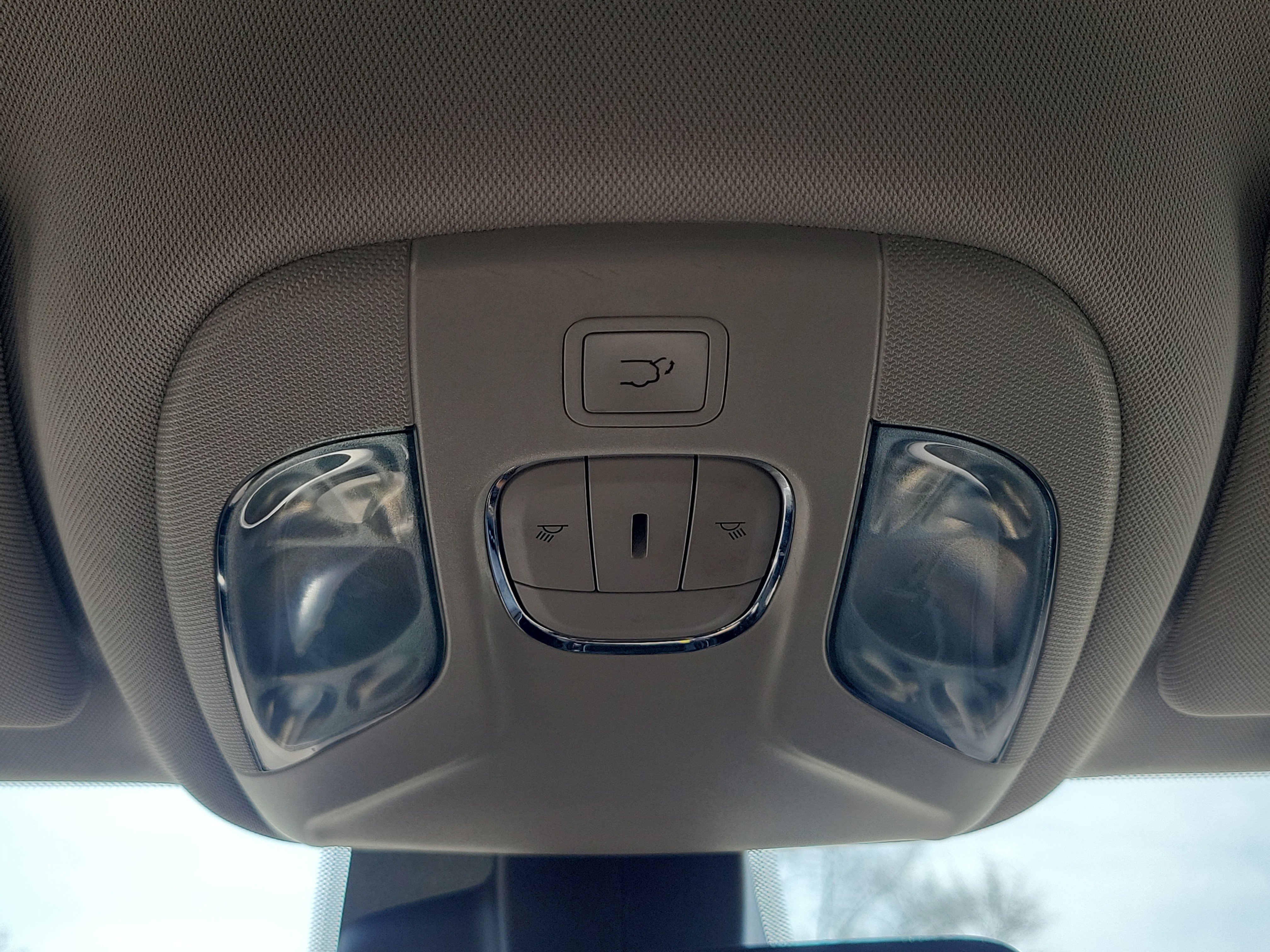 Used 2022 Jeep Compass Latitude w/ Convenience Group image 33