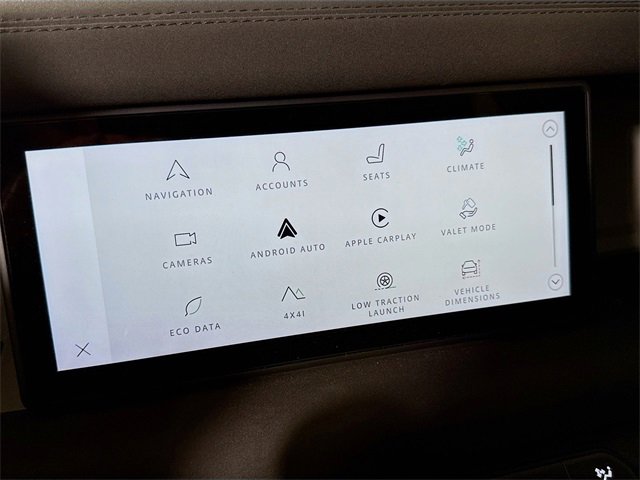 Certified 2022 Land Rover Defender 110 SE image 15