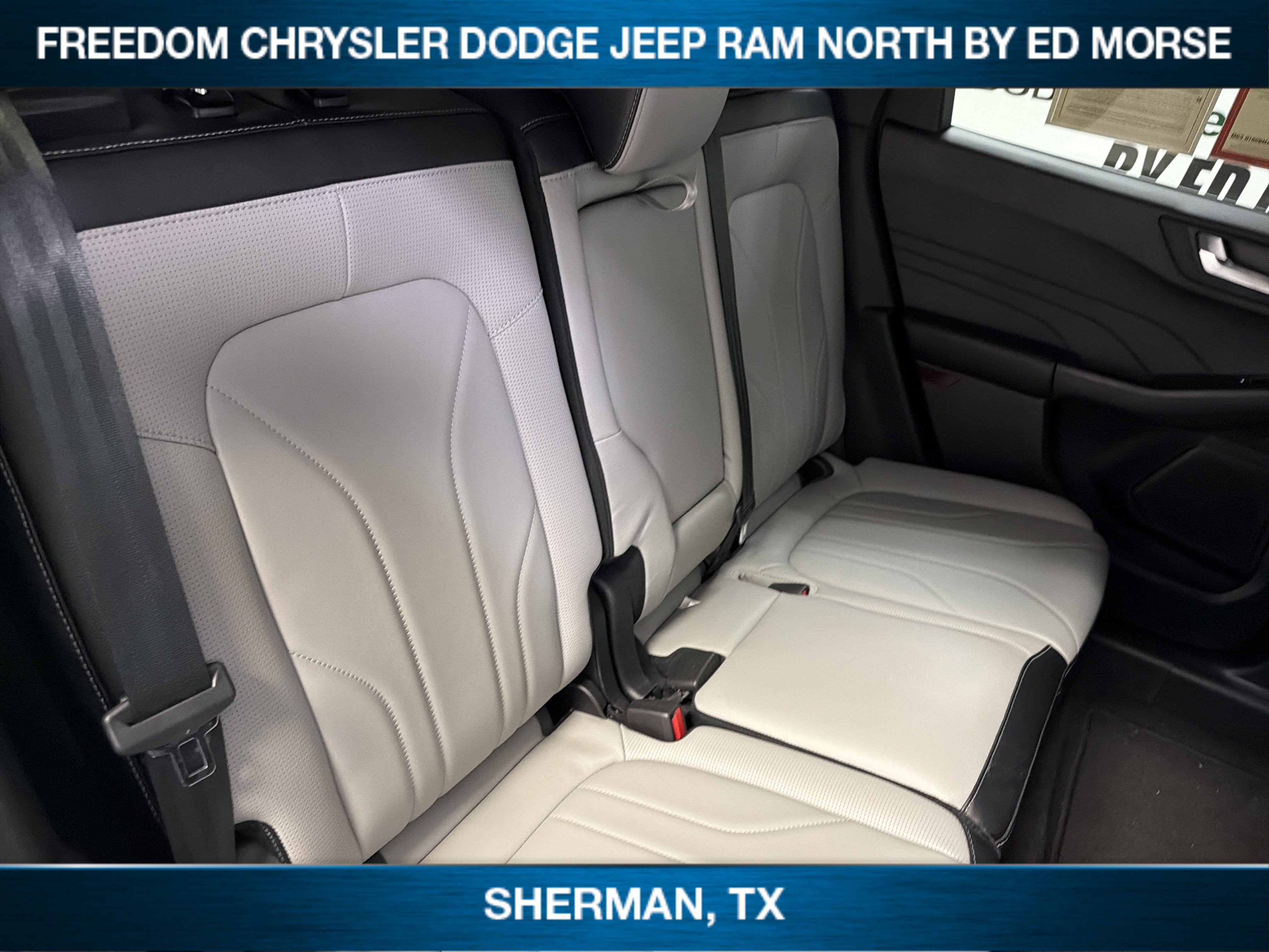Used 2026 Ford Escape Platinum w/ Premium Technology Package AWD/4WD image 10