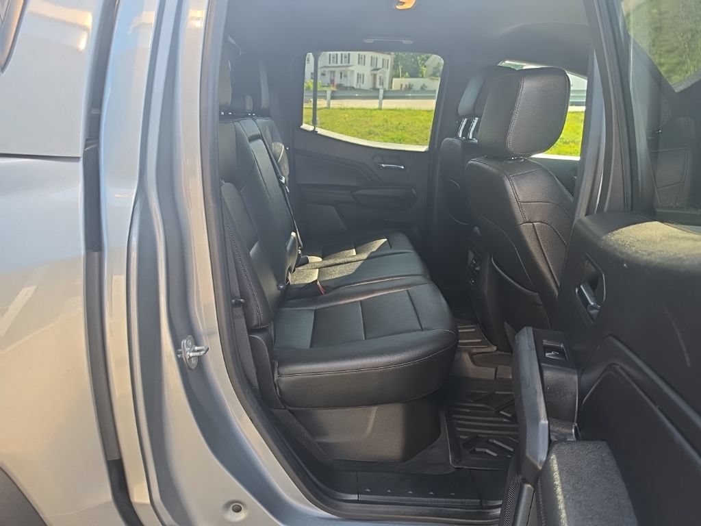 Used 2023 GMC Canyon Elevation w/ Elevation Premium Package AWD/4WD image 15