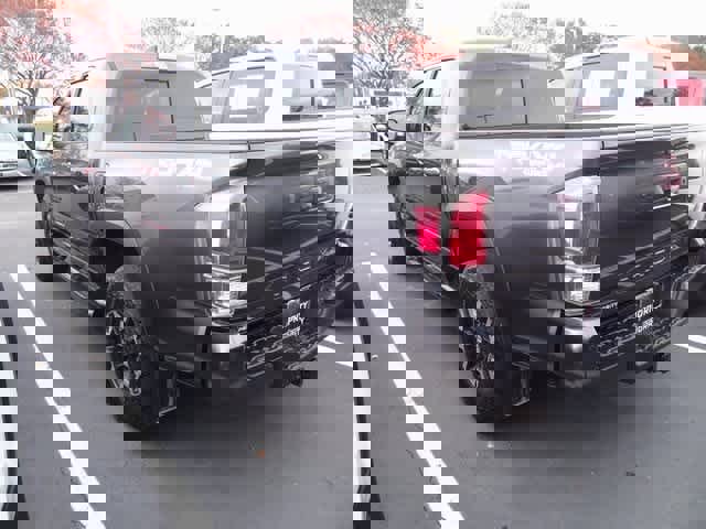 Used 2023 Toyota Tacoma TRD Off-Road image 6