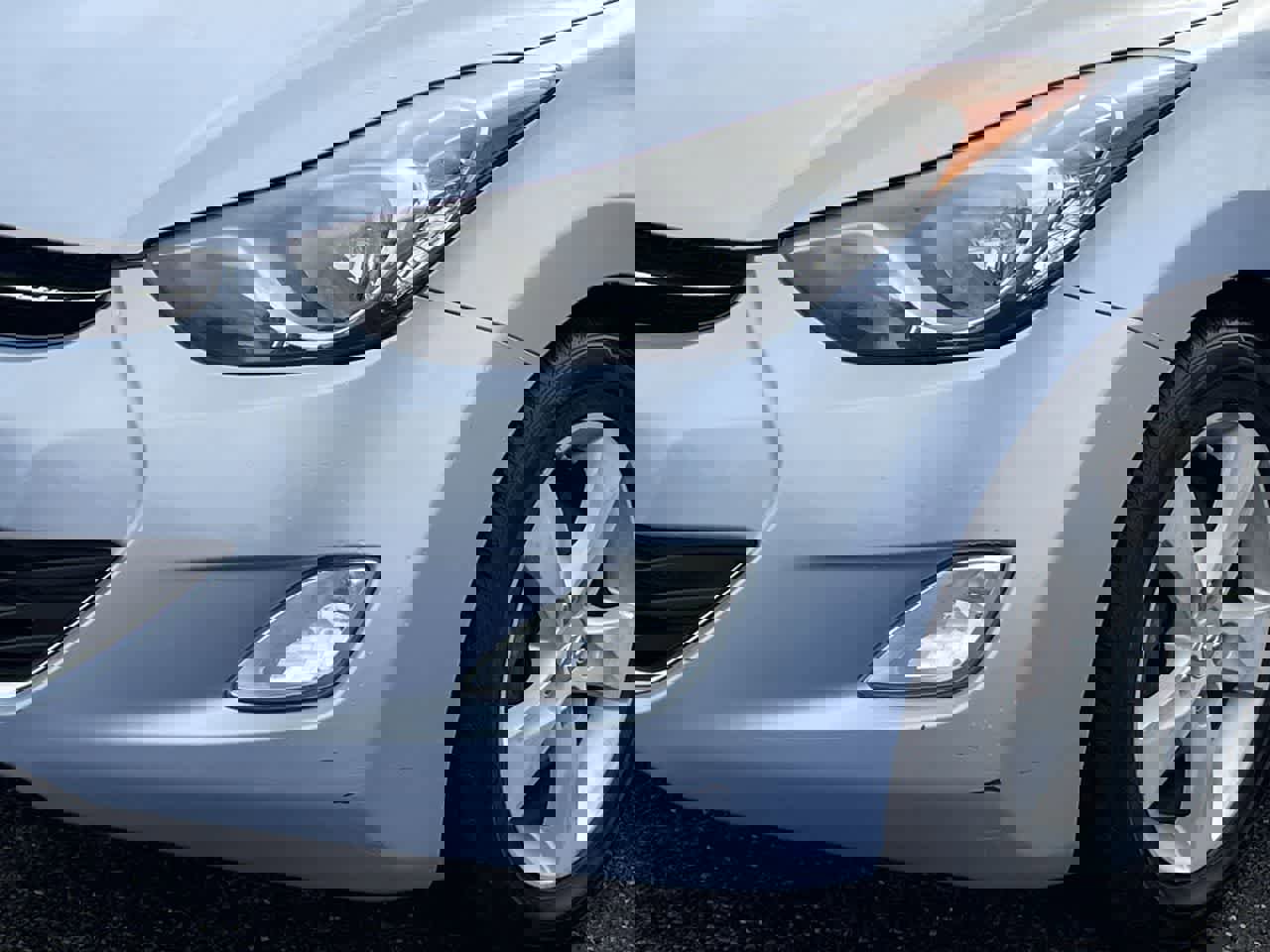 Used 2013 Hyundai Elantra GLS w/ Preferred Pkg image 31