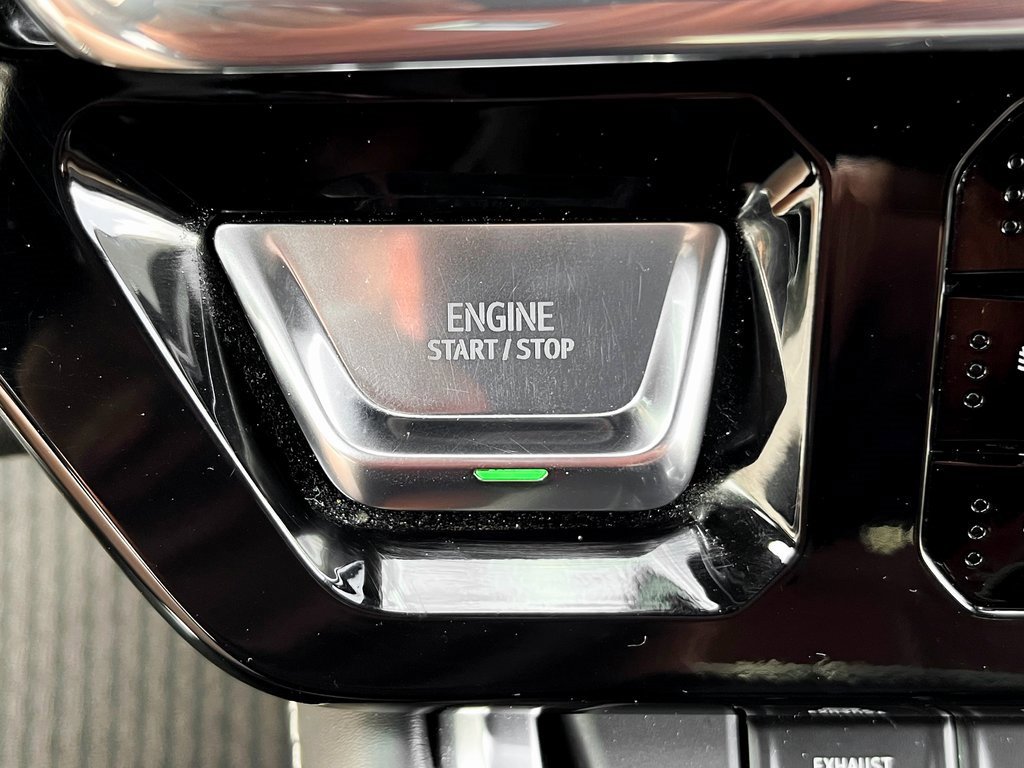 Used 2024 GMC Sierra 2500 Denali Ultimate image 11