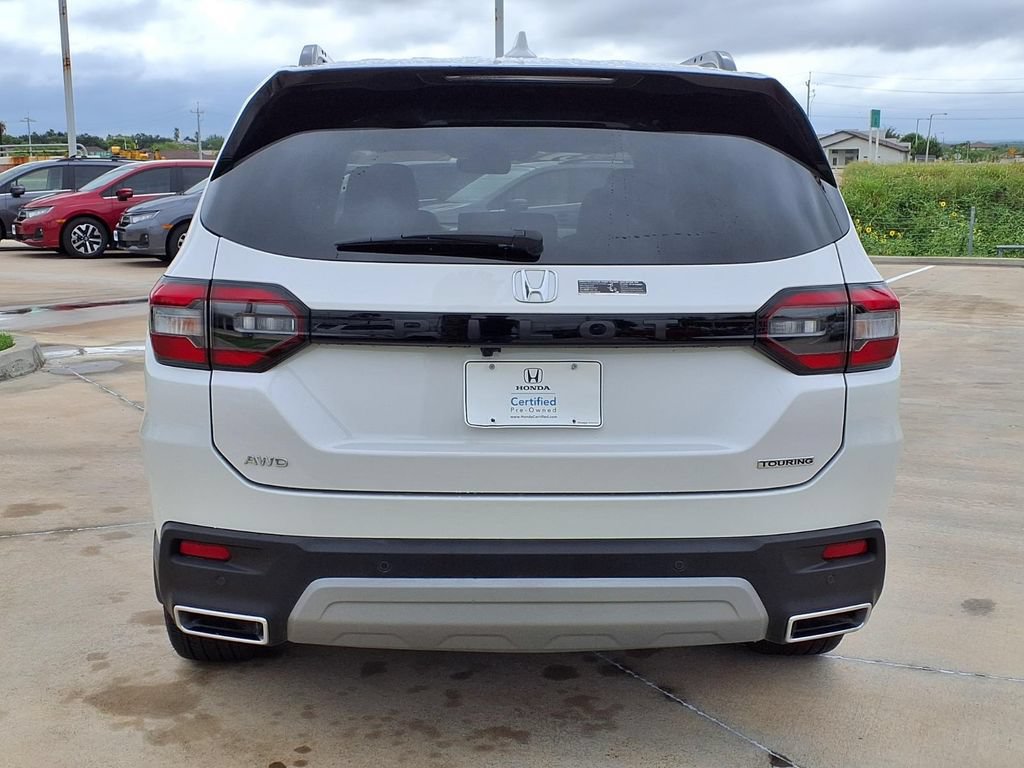 Certified 2024 Honda Pilot Touring image 6