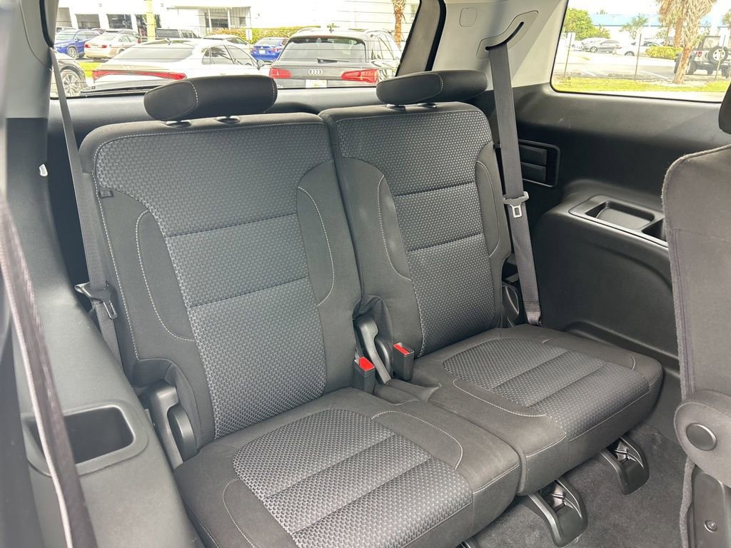 Used 2023 GMC Acadia SLE w/ Driver Convenience Package image 51