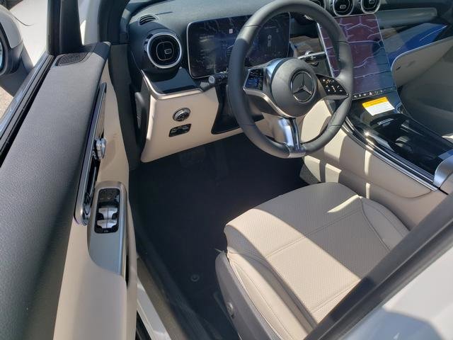 New 2025 Mercedes-Benz GLC 350e 4MATIC image 10