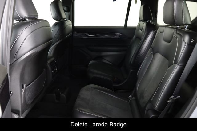Used 2023 Jeep Grand Cherokee L Laredo image 17