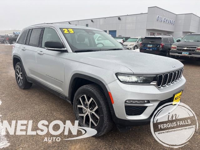 Used 2023 Jeep Grand Cherokee Limited w/ Luxury Tech Group II image 1