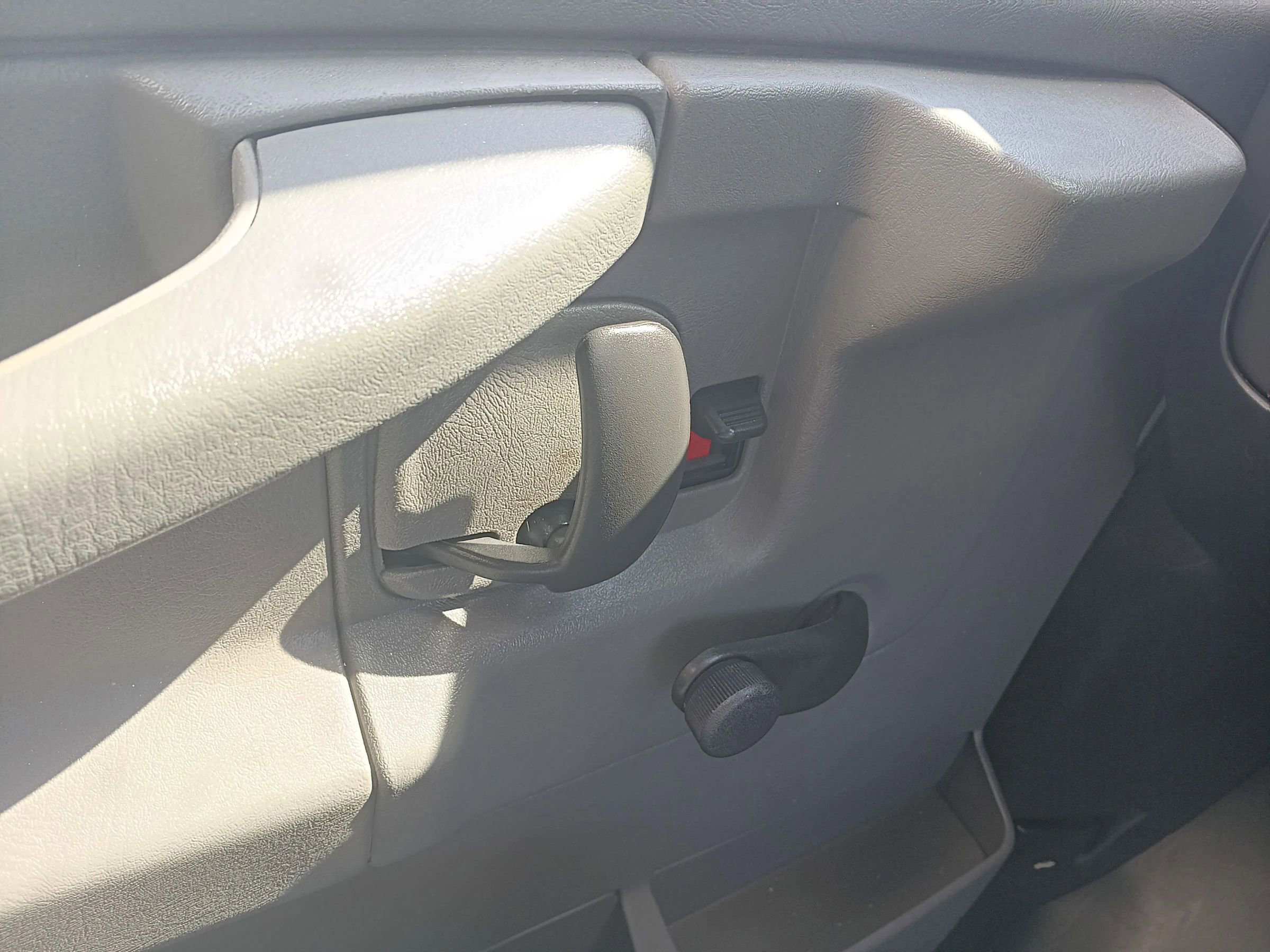 Used 2012 Chevrolet Express 3500 Extended w/ Chrome Appearance Package image 21