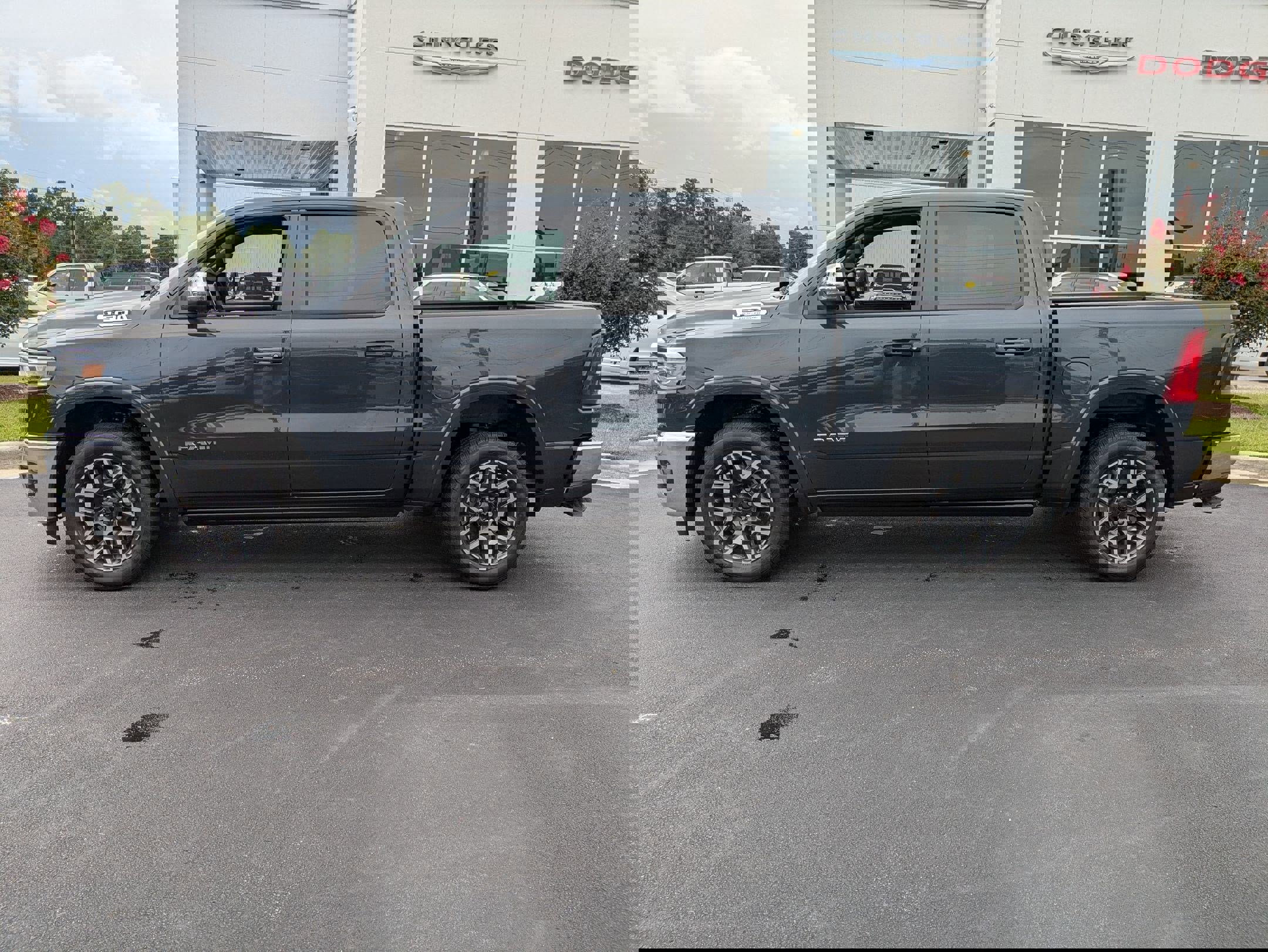 New 2026 RAM 1500 Laramie image 8