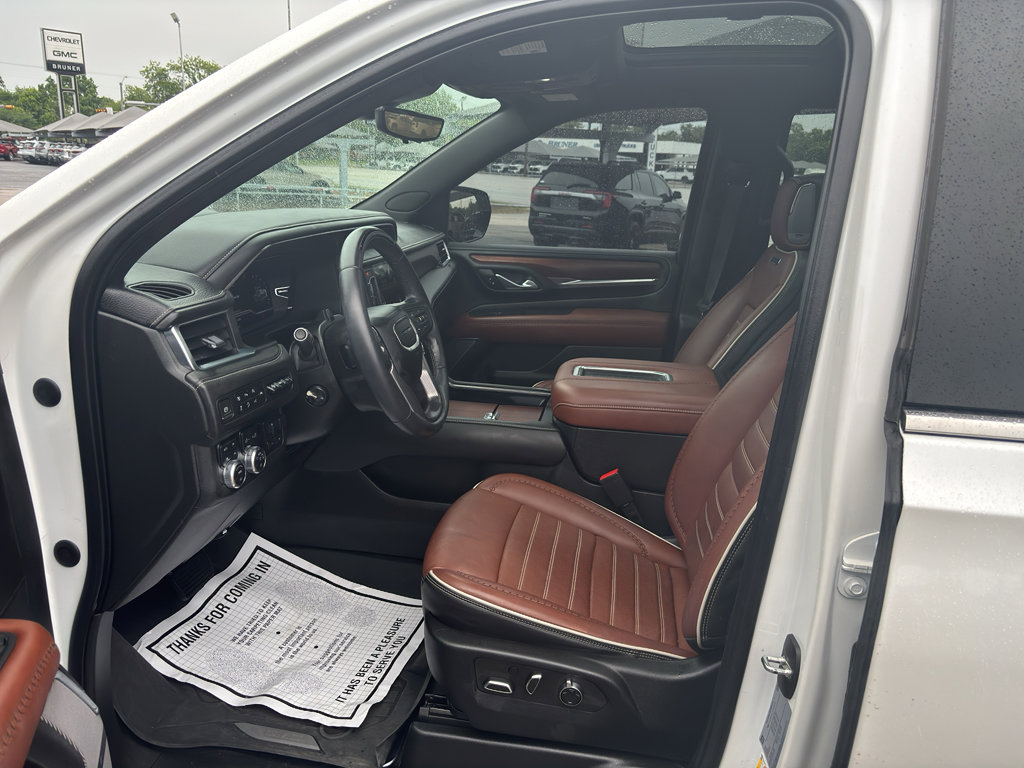 Certified 2023 GMC Yukon Denali Ultimate AWD/4WD image 11