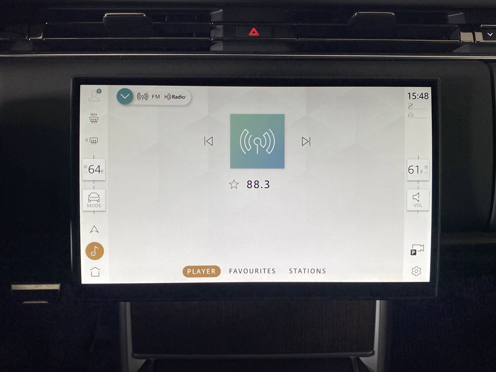 New 2025 Land Rover Range Rover SE image 21