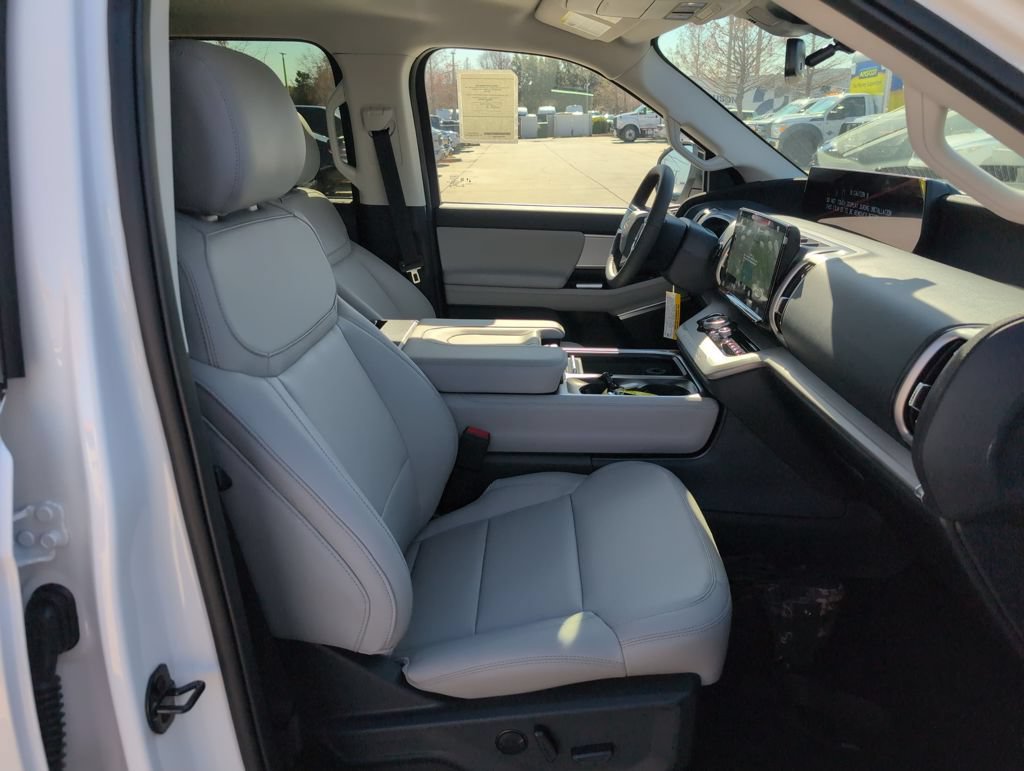 New 2026 Ford Expedition Active RWD image 14
