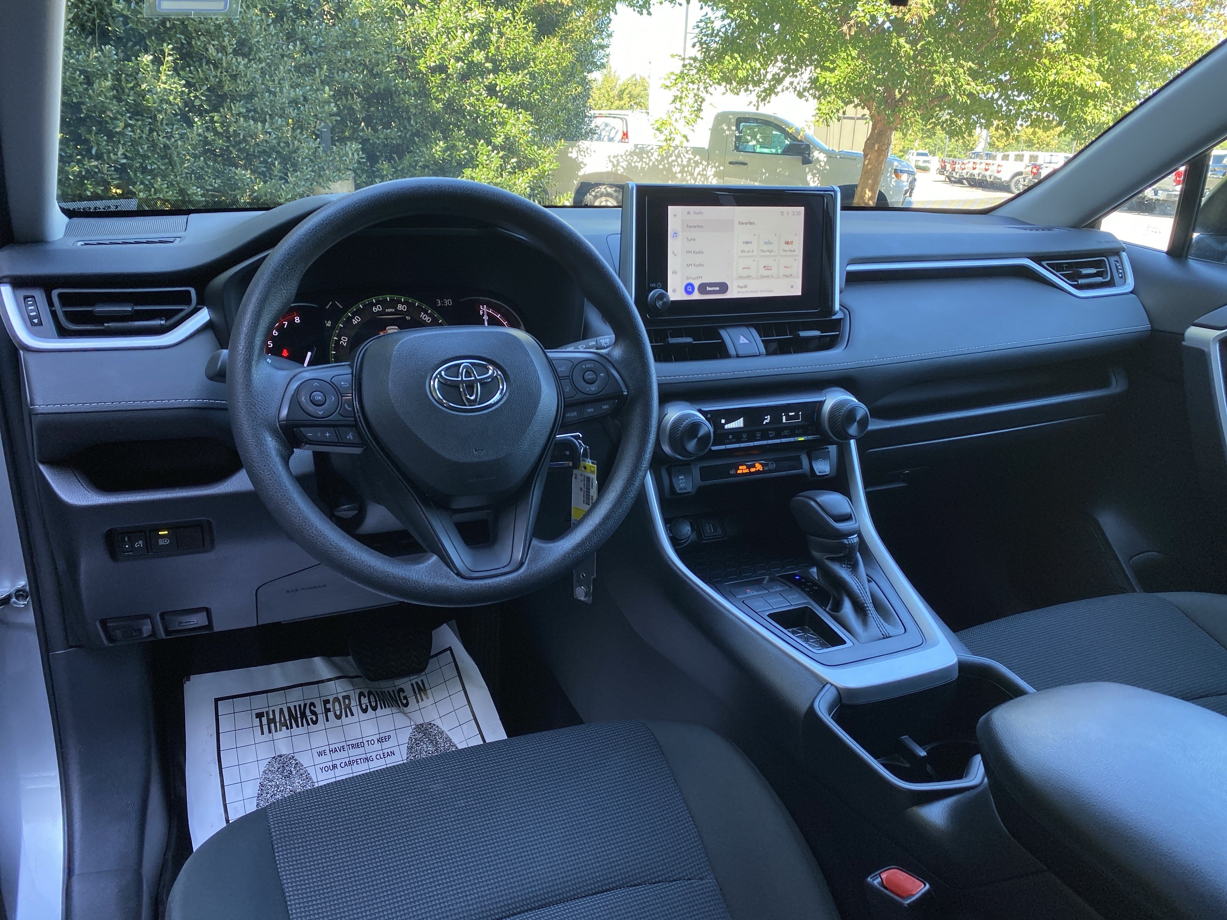 Used 2024 Toyota RAV4 LE FWD image 31